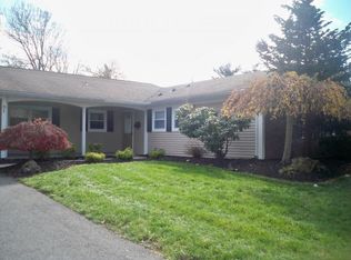 31 Buttonwood Dr, Somerset, NJ 08873