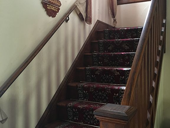 4th image of 23 Belmohr St