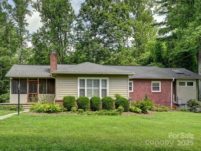 180 Rhododendron Dr, Laurel Park, NC, 28739