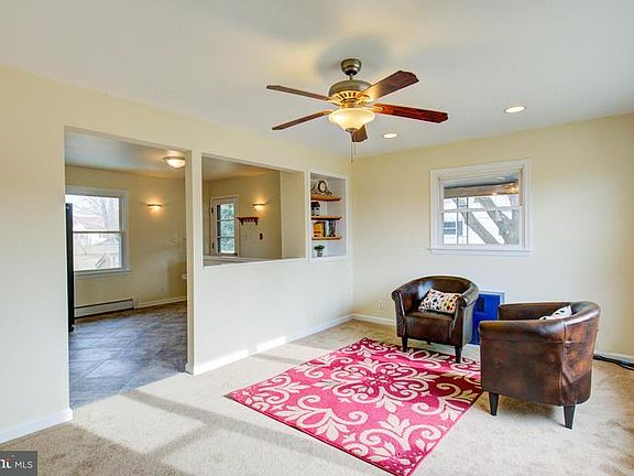 3rd image of 105 Clarke Ln