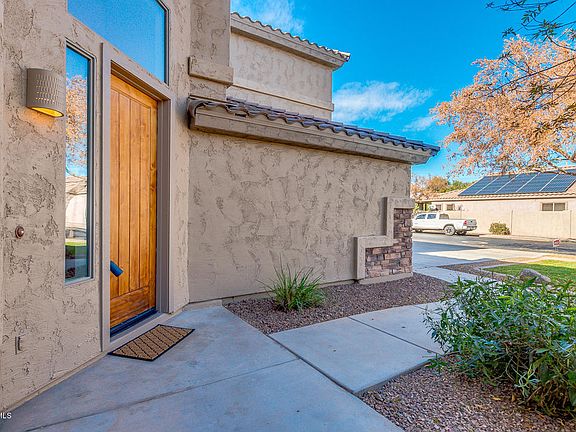 5th image of 411 W Flamingo Dr