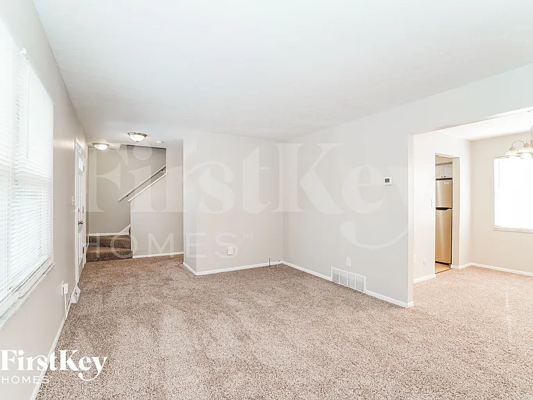 1369 Greenock Rd — Photo 4
