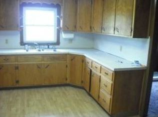 2722 Post Pond Rd, Montrose, PA 18801