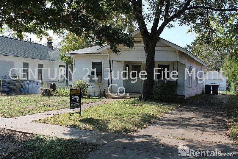 1st image of 707 S Waverly Dr