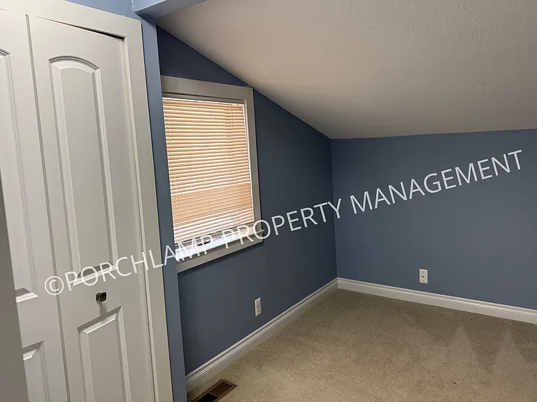 17460 Dunewood Ct #B — Photo 16