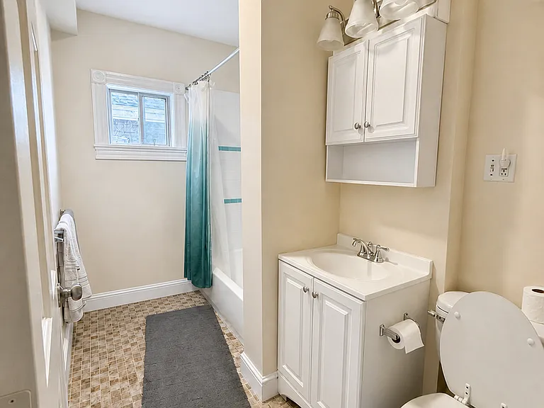 24 Mansfield St #3 — Photo 15