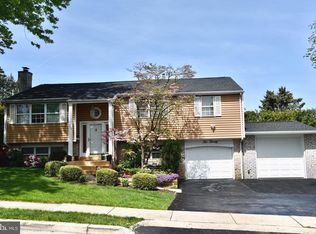 220 Spohn Rd, Reading, PA 19608