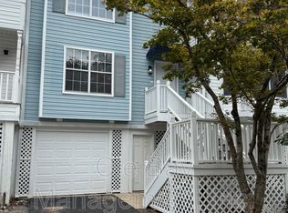 270 Hillcrest Rd #404, Mobile, AL 36608