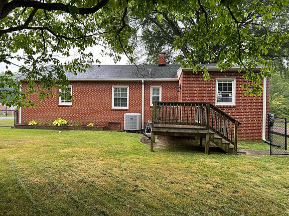 2nd image of 8204 N Mayfield Ln