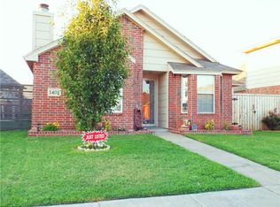 1403 SW 24th St, Moore, OK 73170