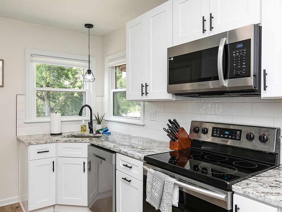 1st image of 4901 SW 12th St