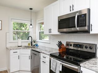 4901 SW 12th St, Des Moines, IA 50315