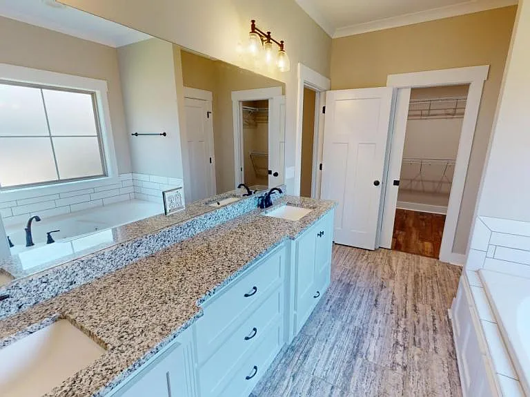 1006 Legacy Dr — Photo 20