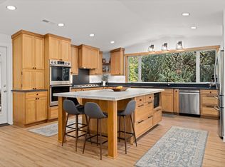 1406 NW B St, Grants Pass, OR