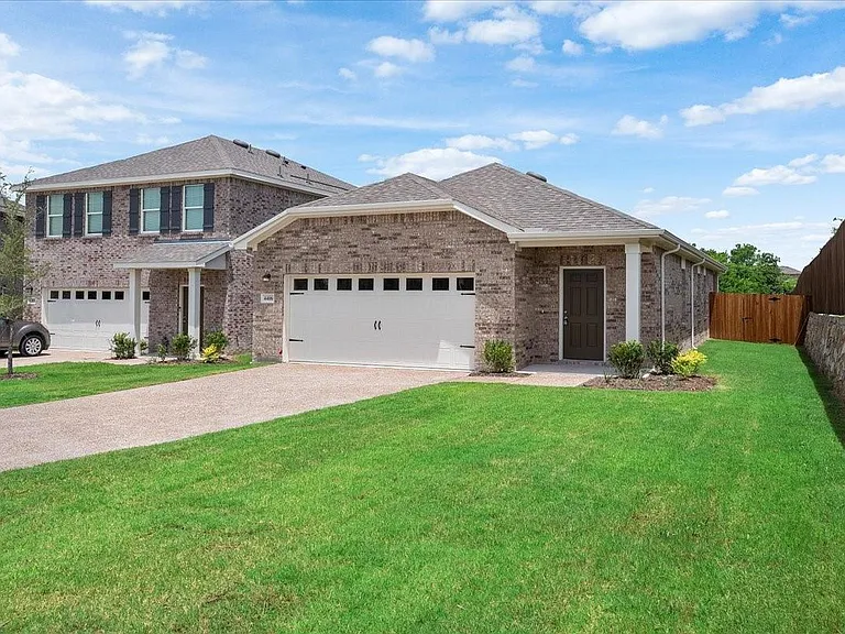 4406 Wood Fern Rd — Photo 2