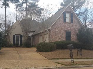 711 Versailles Dr, Ridgeland, MS 39157