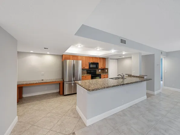 500 Egret Circle #8208, Delray Beach, FL 33444