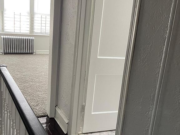 5th image of 4123 E Roosevelt Blvd #2