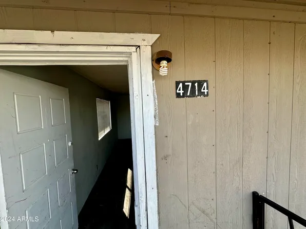 4714 E BELLEVIEW Street, Phoenix, AZ 85008