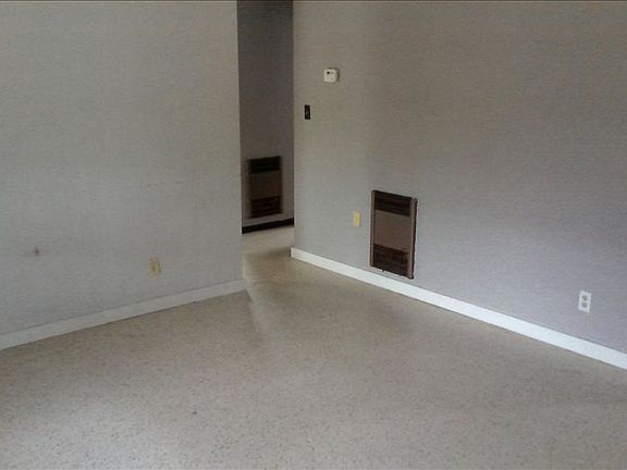 5th image of 937 Lake Josephine Dr
