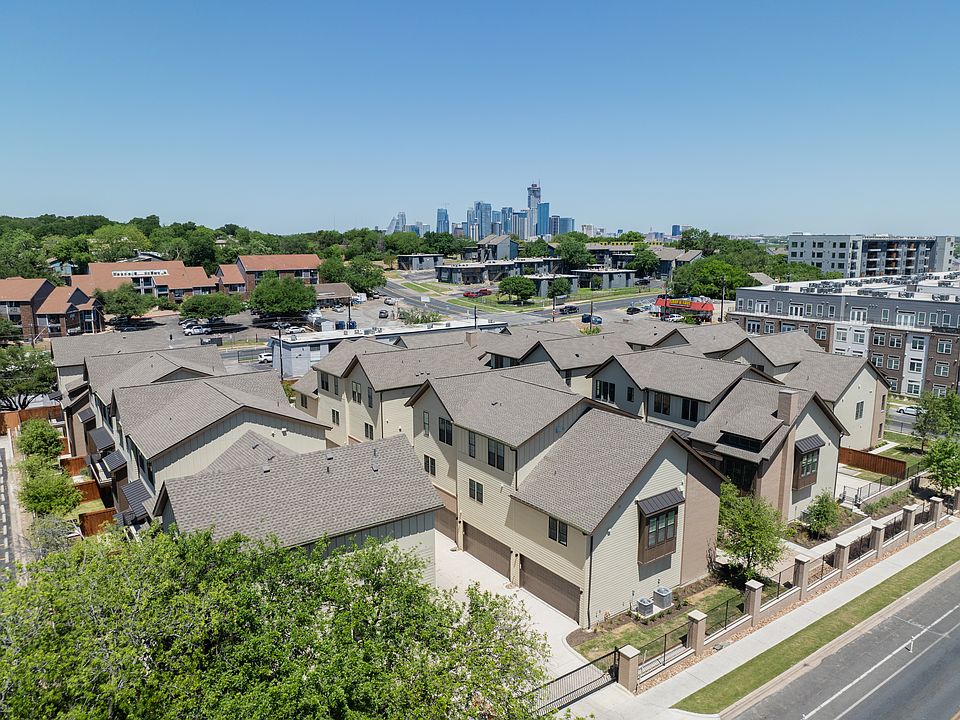 1st image of 2209 Woodland Ave #302