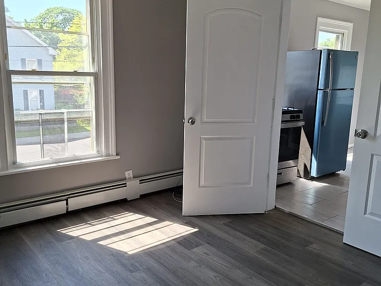 281 Hanover St #3 — Photo 2