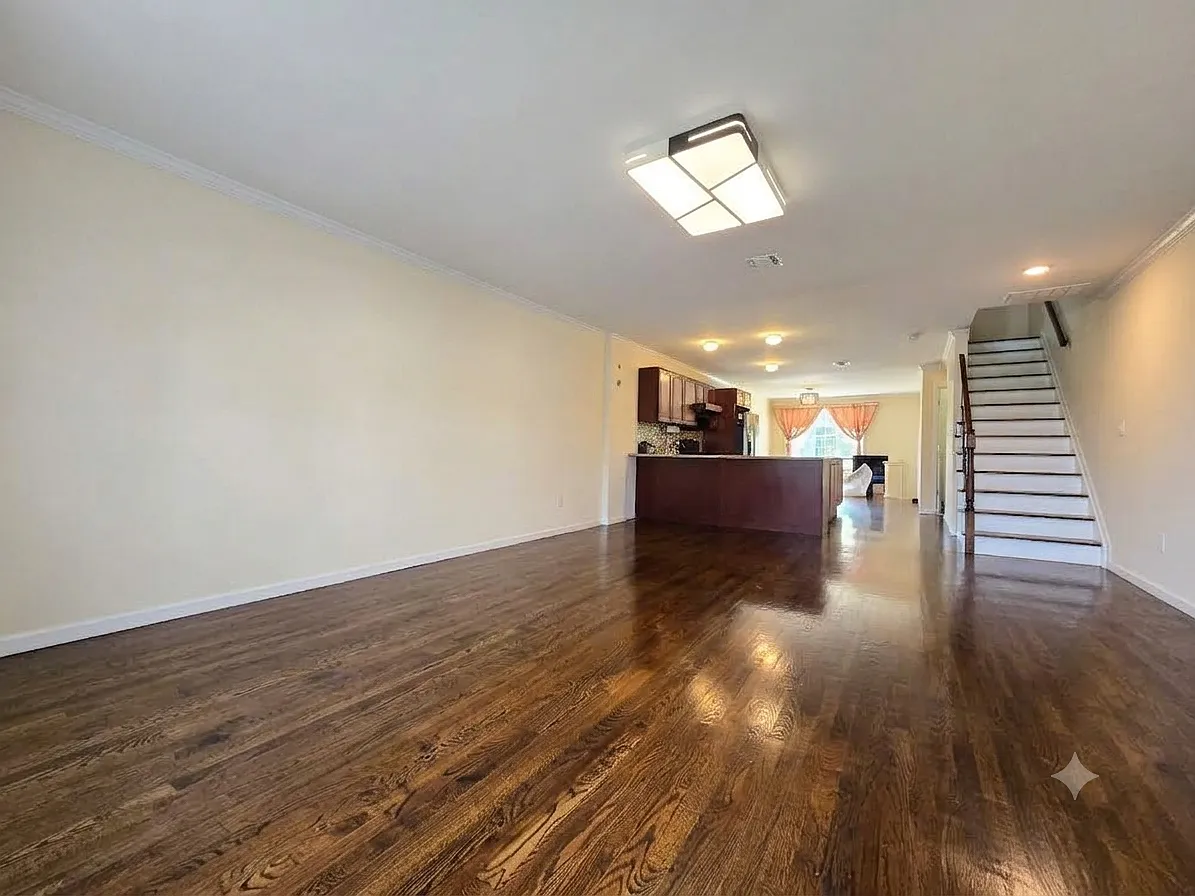 3 bed, 3.5 bath, 1778 sqft, $3,500 — Photo 4