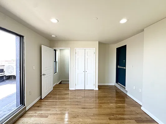 Rented by Highline Residential | media 7