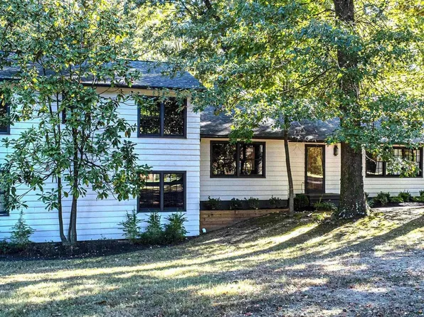 230 Valley Rd, Paducah, KY 42001