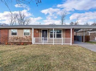 11941 Longmont Dr, Maryland Heights, MO