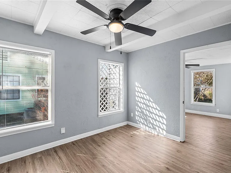 4645 Cheryl Dr — Photo 13