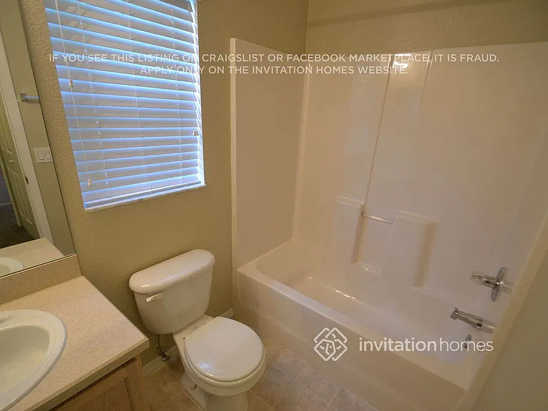 11916 Mango Groves Blvd — Photo 11