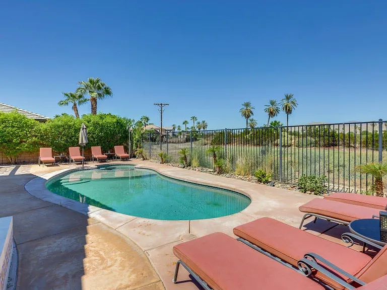 84644 Pavone Way — Photo 33