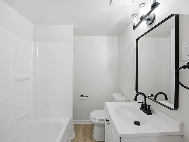 141 Oneida St — Photo 30