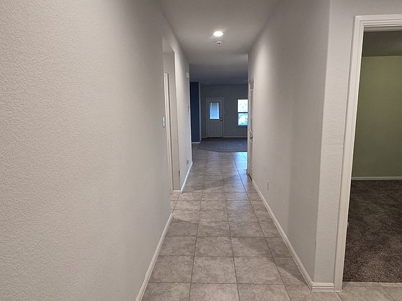 2nd image of 3128 Winoak Dr