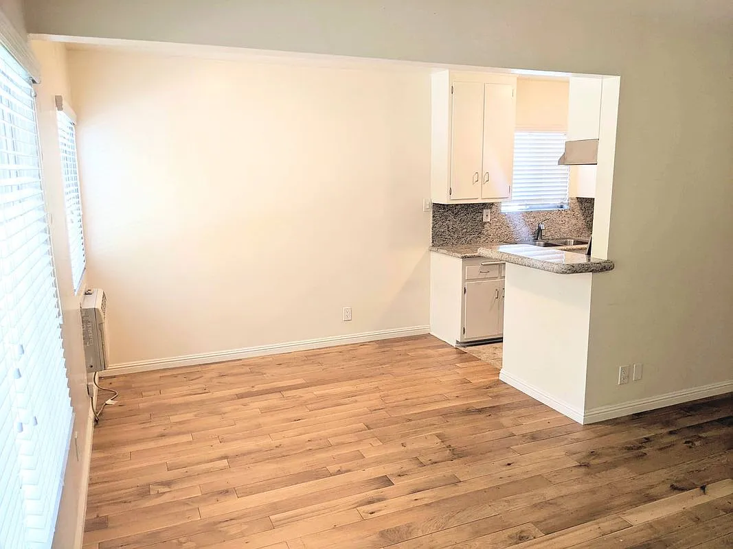 1 bed, 1.0 bath, 400 sqft, $1,895 — Photo 3