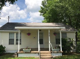 315 Willis Ave, Hohenwald, TN 38462