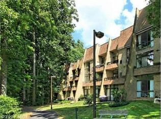 2114 Green Watch Way UNIT 10/200E, Reston, VA 20191