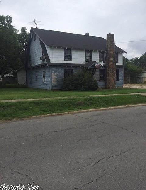 1st image of 806 W Race Ave