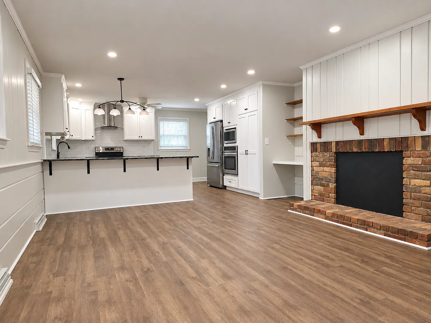 2443 Greenwich Road — Photo 4