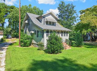 16472 Metompkin Rd, Bloxom, VA 23308