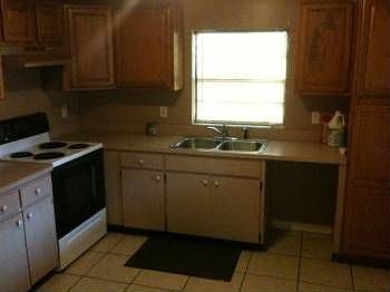 3rd image of 14204 N 19th St