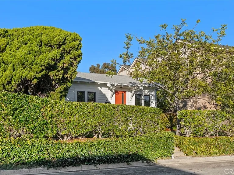 414 Cypress Dr — Photo 5