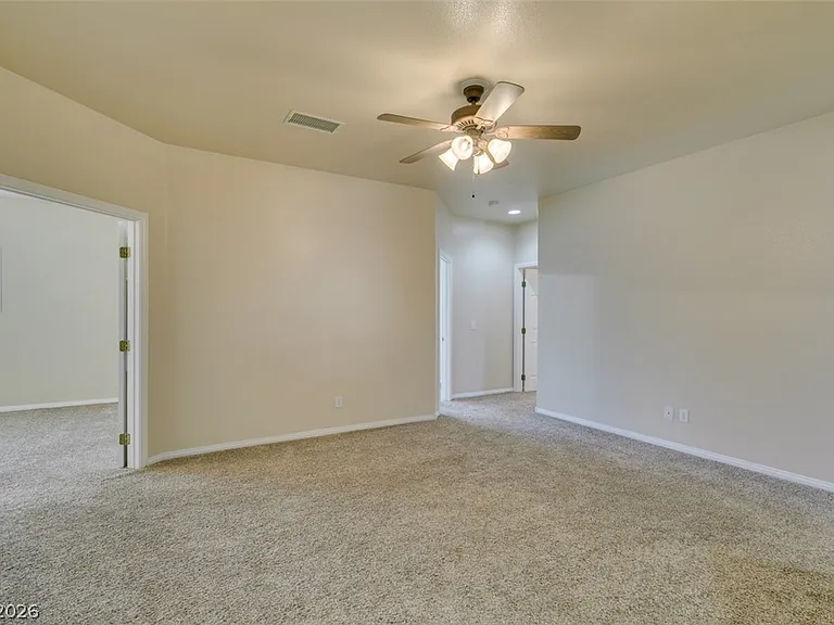 2598 Mizzoni Cir — Photo 17