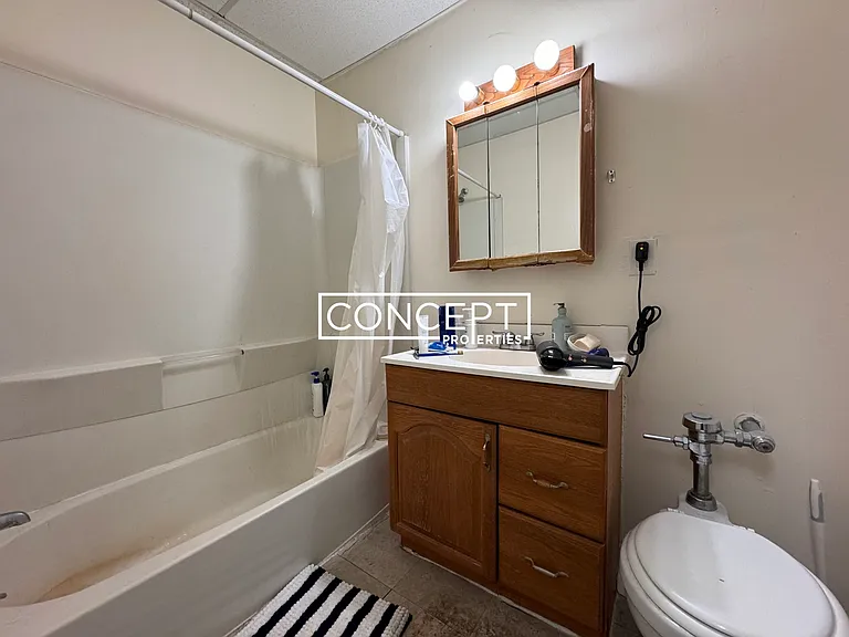 879 Beacon St #22 — Photo 5