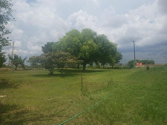 3rd image of 7941 E Goldenrod Dr