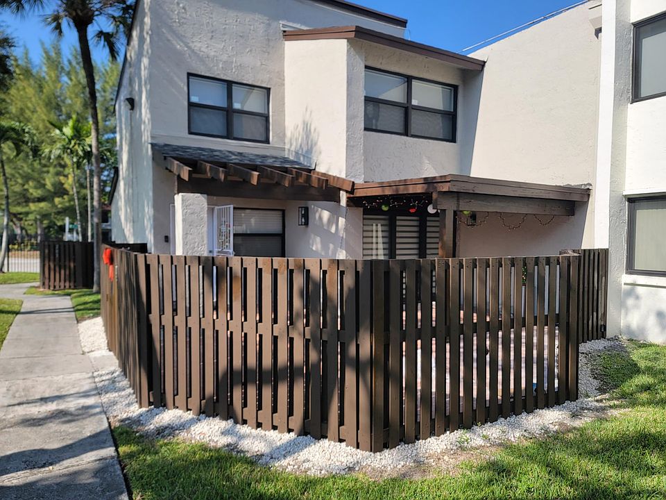 1st image of 10231 Fontainebleau Blvd APT 103