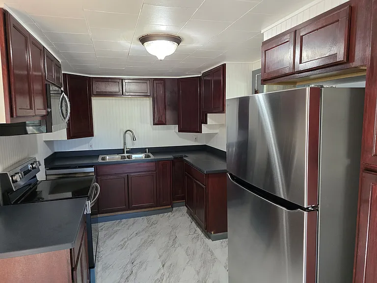 4304 Race St — Photo 7