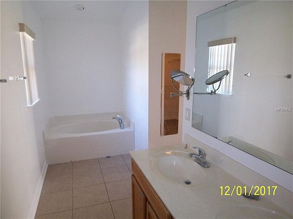 5th image of 920 Jayhil Dr