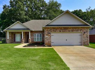 130 Somer Creek Ln, Huntsville, AL 35811